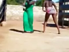 વિશાળ સેકસી વીડીયો આપો tits અને ગર્દભ સમર Brielle pussy ઊંડે ખરાબ